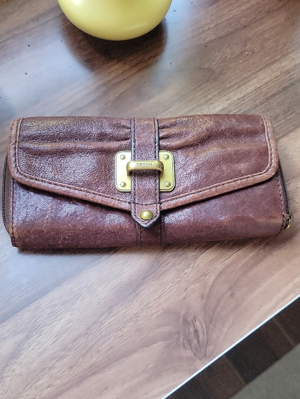Vintage Fossil Brown Leather Clutch Wallet with Brass Hardware